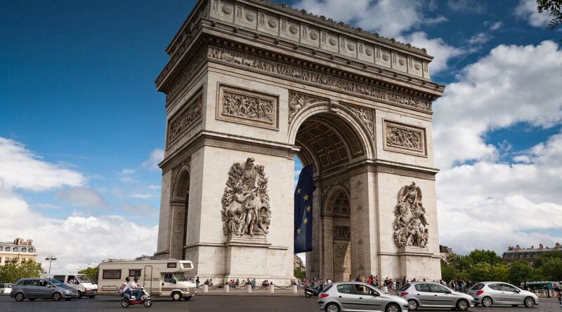 Łuk Triumfalny w Paryżu